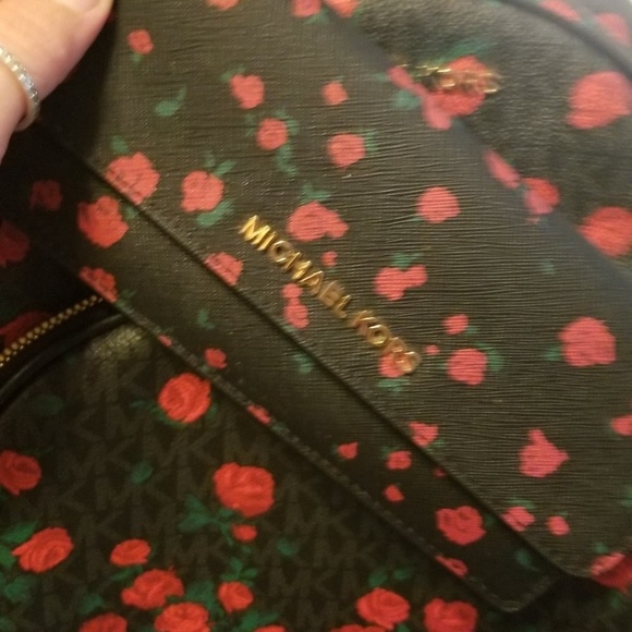 Michael Kors backpack and wallet set - Picture 2 of 4